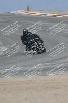 media/Sep-21-2025-Race Pace (Sun) [[98bf33ef95]]/Non Verified/1-Turns 9 and 10 (8am)/